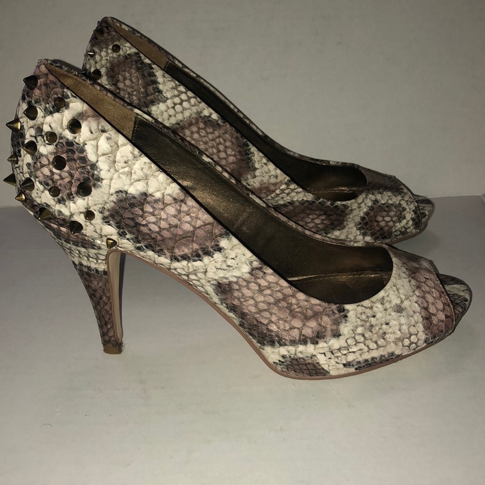 Fergie grudge spiked peep toe heels